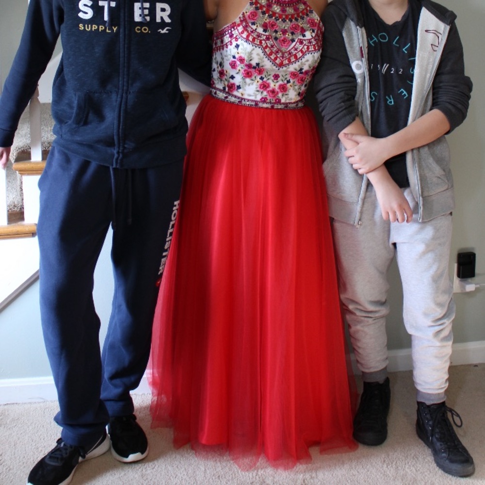 Red prom dress